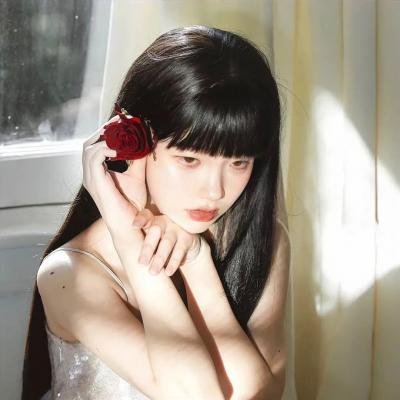 抗战英雌海报